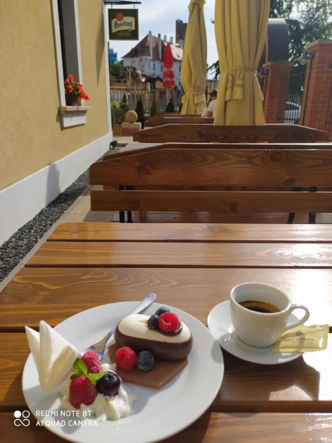 Penzion ELUX Břeclav Esterno foto